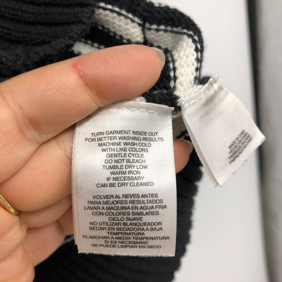 Jones New York Black & White Striped Button up Long Sleeve Sweater size M - Picture 5 of 15